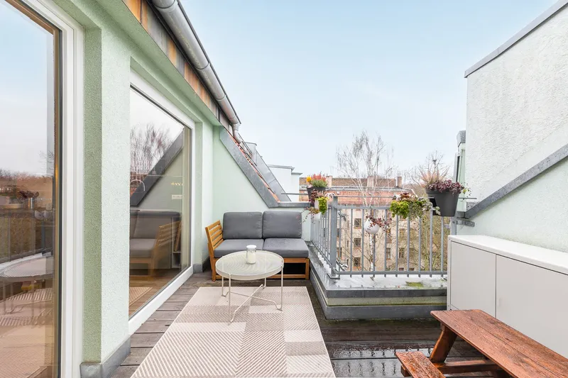 Helle klimatisierte 3-Zimmer-Dachgeschosswohnung in Köpenick (unmöbliert) — photo 1